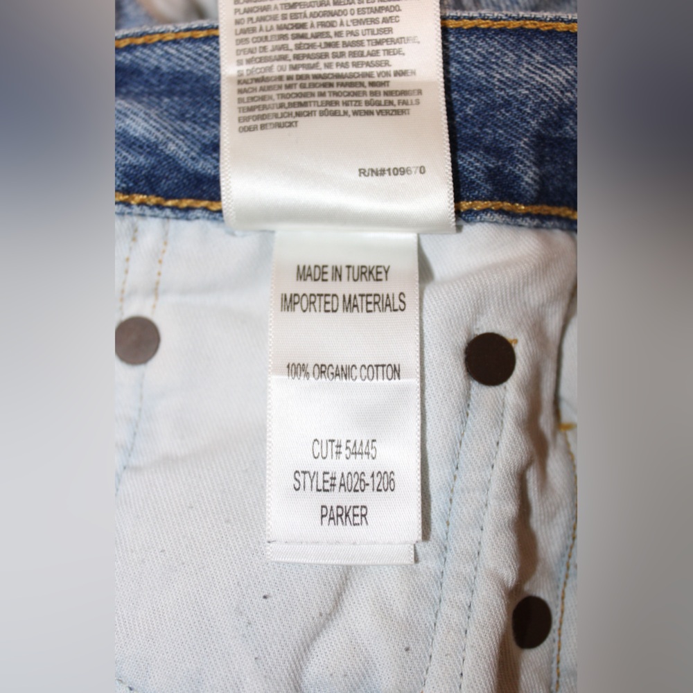 AGOLDE Parker Vintage Blue Cut Off Denim Shorts - Picture 10 of 10